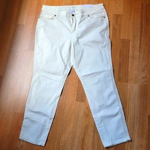 16 White Signature Fit Ankle Jeans with cute gold trim on sides and pockets